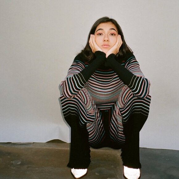 Julia Heuer Willow Pant and matching Sweater - Picture 3 of 9